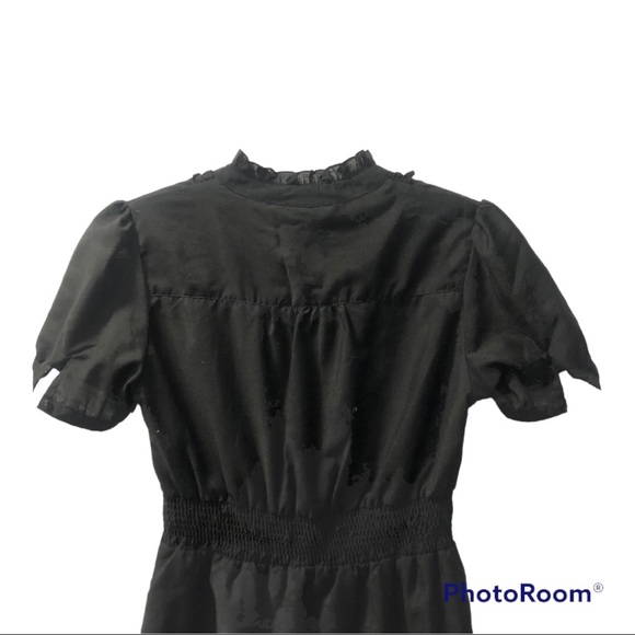 (190) Gothic Victorian Black Puff Sleeve Dress - Picture 3 of 11